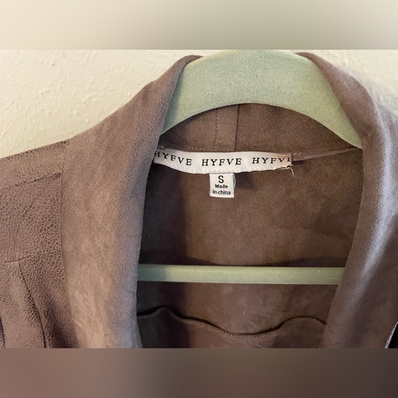 Tan zippered cardigan - Picture 5 of 6